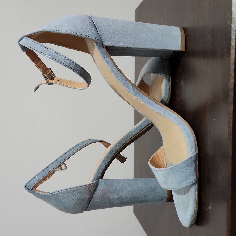 Shoes - Picture 2 of 3